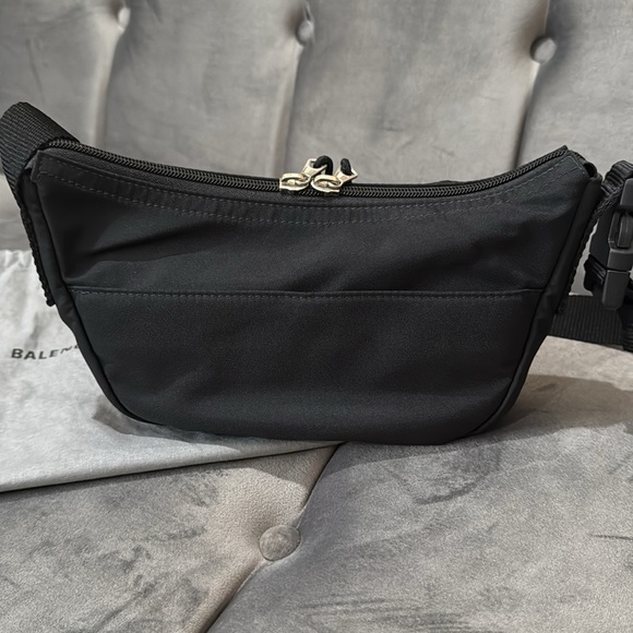 Balenciaga Black Crossbody Sling Bag - Picture 6 of 11